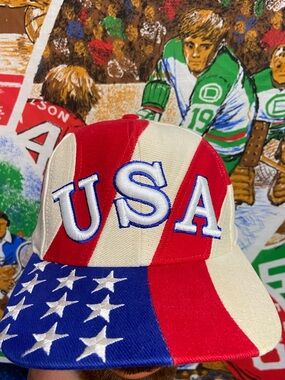 Vintage 90's USA Snapback Hat